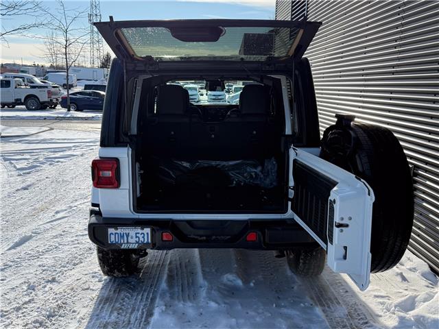 2025 Jeep Wrangler Sahara (Stk: 25458D) in London - Image 6 of 17