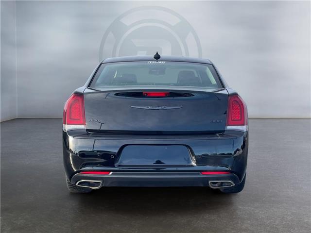 2023 Chrysler 300 Touring-L (Stk: 30384) in Fort Macleod - Image 4 of 26