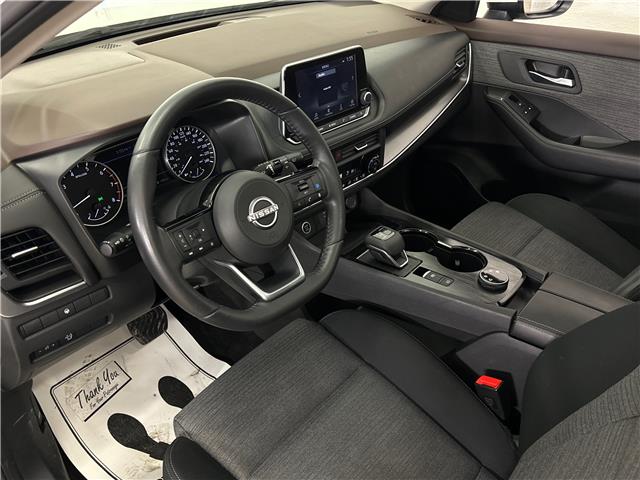 2023 Nissan Rogue SV Moonroof (Stk: 43241J) in Belleville - Image 13 of 26