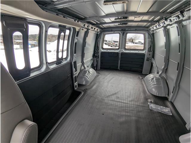 2025 GMC Savana 3500 Work Van (Stk: 251049) in Haliburton - Image 15 of 15