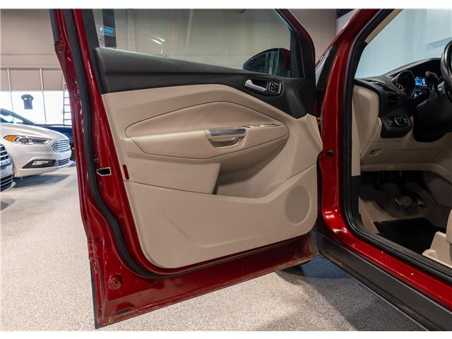 2014 Ford Escape Titanium (Stk: R68300) in Calgary - Image 11 of 24