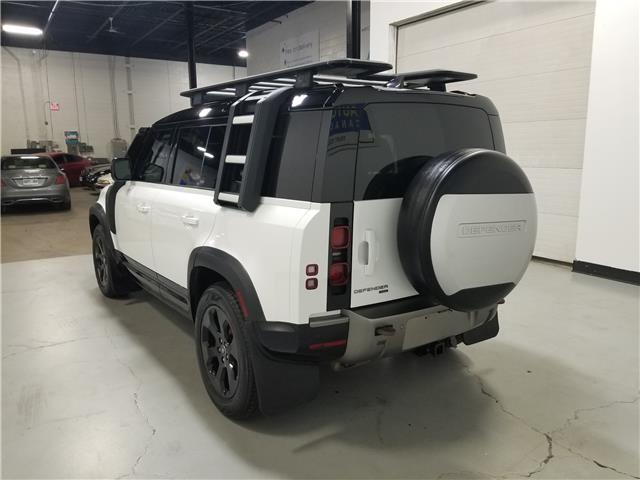 2022 Land Rover Defender X-Dynamic SE (Stk: W4942) in Mississauga - Image 5 of 26