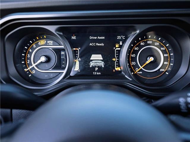 2025 Jeep Wrangler Rubicon (Stk: S653183) in Surrey - Image 13 of 24