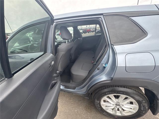 2023 Toyota Corolla Cross LE (Stk: V056431M) in Cranbrook - Image 11 of 20