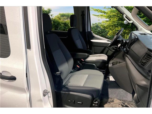 2025 Ford Transit-350 Passenger XLT (Stk: 25BR7634A) in Vancouver - Image 7 of 33