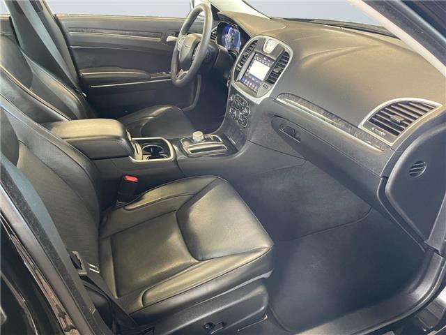 2023 Chrysler 300 Touring-L (Stk: 30384) in Fort Macleod - Image 14 of 26