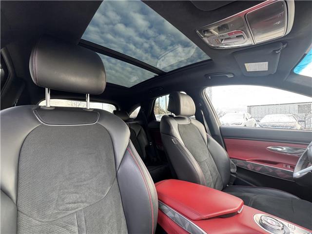 2023 Genesis GV70 2.5T Prestige (Stk: 25101496A) in Markham - Image 27 of 39