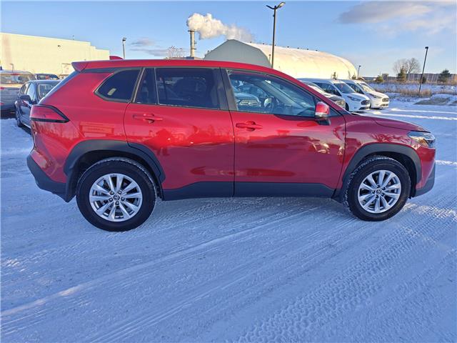 2024 Toyota Corolla Cross LE in Ottawa - Image 7 of 25