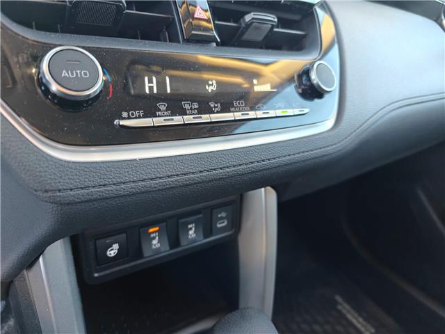 2024 Toyota Corolla Cross LE in Ottawa - Image 17 of 25