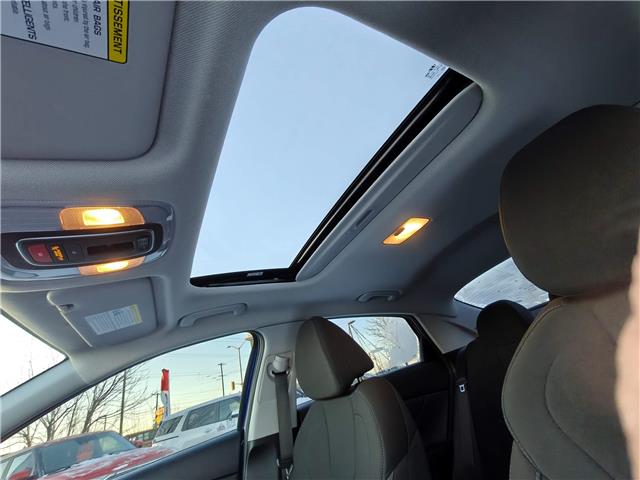 2023 Hyundai Elantra Preferred w/Tech Package in Ottawa - Image 11 of 36