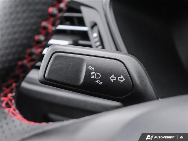 2026 Ford Escape ST-Line (Stk: 6-26ES0027) in Whitby - Image 19 of 32