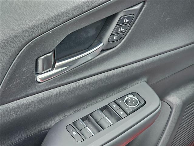 2024 Toyota Prius Prime XSE Premium (Stk: 26062A) in Bowmanville - Image 10 of 28