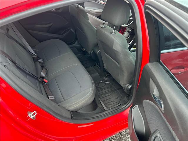 2017 Chevrolet Cruze Hatch LT Auto (Stk: A2246A) in Ottawa - Image 19 of 25