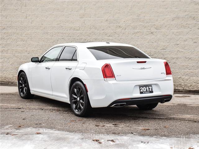 2017 Chrysler 300 C Platinum (Stk: P9669) in Toronto - Image 6 of 29