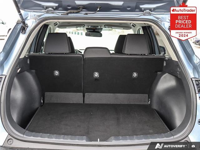 2024 Toyota Corolla Cross LE (Stk: U3247) in Hamilton - Image 14 of 30