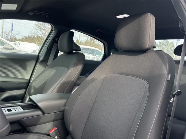 2025 Hyundai IONIQ 6 Preferred Long Range (Stk: 261723) in Aurora - Image 10 of 18