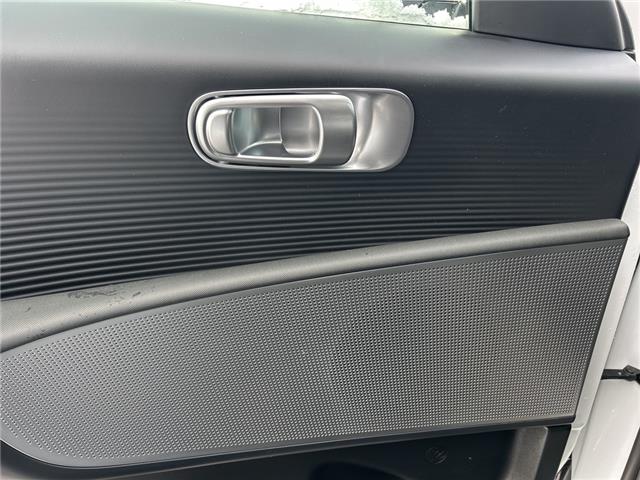 2025 Hyundai IONIQ 6 Preferred Long Range (Stk: 261723) in Aurora - Image 12 of 18
