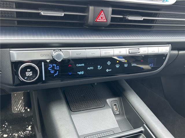 2025 Hyundai IONIQ 6 Preferred Long Range (Stk: 261723) in Aurora - Image 16 of 18
