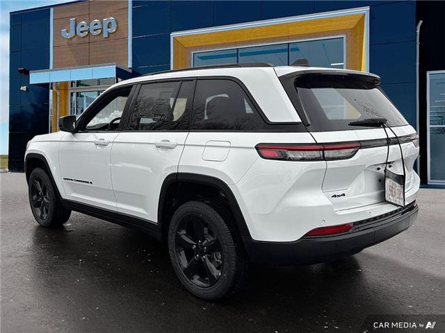 2025 Jeep Grand Cherokee Laredo (Stk: 164708) in London - Image 4 of 16