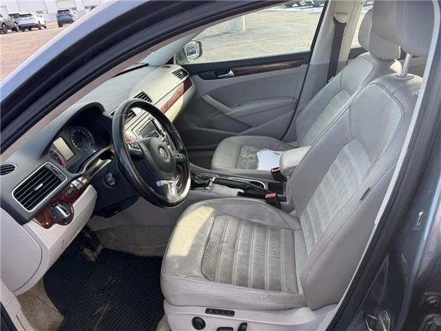 2013 Volkswagen Passat 2.0 TDI Highline (Stk: LCEQ00590D) in Tilbury - Image 6 of 7