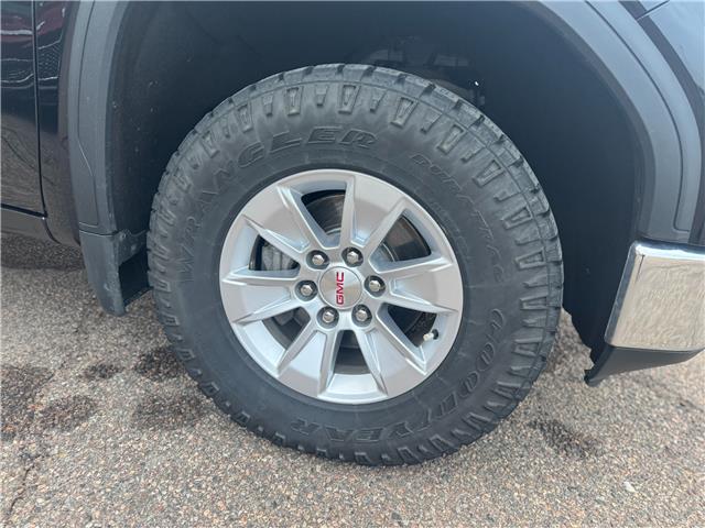 2020 GMC Sierra 1500 SLE (Stk: 26-108-1) in Pembroke - Image 8 of 19