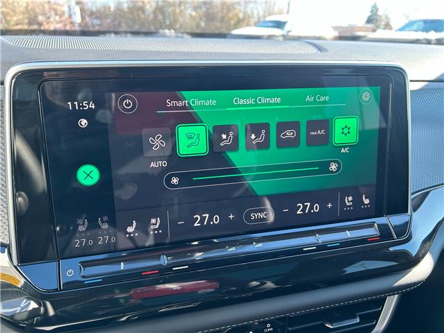 2025 Volkswagen Atlas Cross Sport 2.0 TSI Highline (Stk: V5321) in Kingston - Image 16 of 27