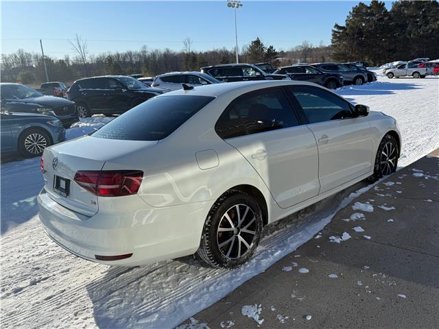 2016 Volkswagen Jetta 1.8 TSI Highline (Stk: 24686) in Pembroke - Image 10 of 20