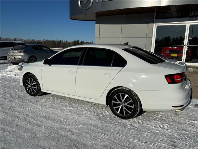 2016 Volkswagen Jetta 1.8 TSI Highline (Stk: 24686) in Pembroke - Image 13 of 20