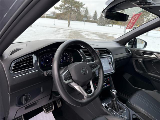 2023 Volkswagen Tiguan Comfortline R-Line Black (Stk: 16093) in Newmarket - Image 5 of 50