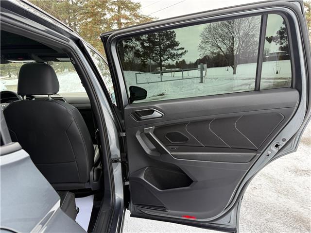 2023 Volkswagen Tiguan Comfortline R-Line Black (Stk: 16093) in Newmarket - Image 37 of 50