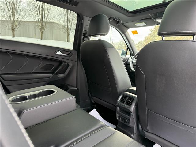 2023 Volkswagen Tiguan Comfortline R-Line Black (Stk: 16093) in Newmarket - Image 40 of 50