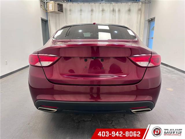 2015 Chrysler 200 Limited (Stk: 20762) in Lethbridge - Image 5 of 18