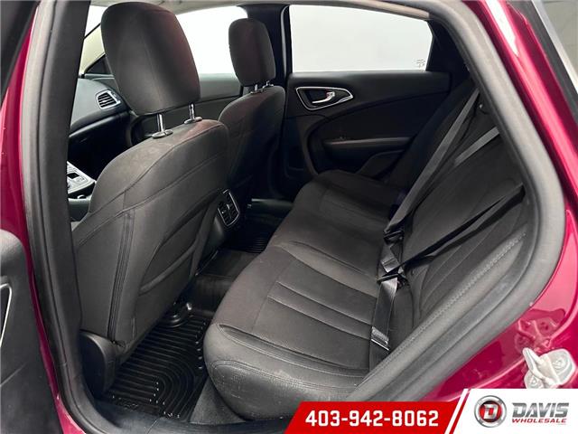 2015 Chrysler 200 Limited (Stk: 20762) in Lethbridge - Image 8 of 18