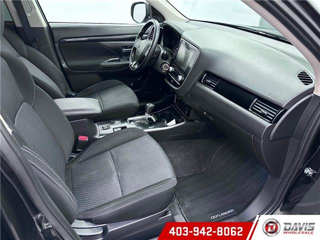 2020 Mitsubishi Outlander ES (Stk: 15500) in Lethbridge - Image 10 of 17
