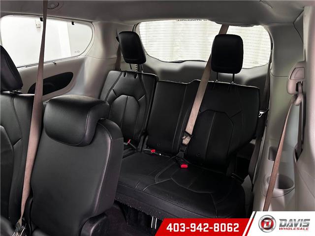 2017 Chrysler Pacifica Touring-L (Stk: 15111) in Lethbridge - Image 11 of 23