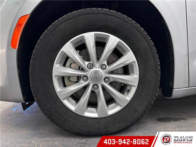 2017 Chrysler Pacifica Touring-L (Stk: 15111) in Lethbridge - Image 22 of 23