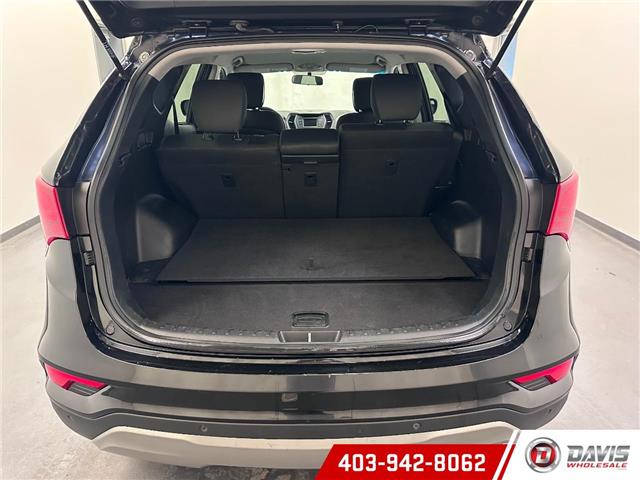 2017 Hyundai Santa Fe Sport 2.4 Premium (Stk: 20300) in Lethbridge - Image 9 of 20