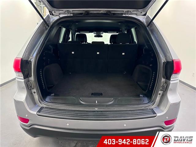2020 Jeep Grand Cherokee Laredo (Stk: 14903) in Lethbridge - Image 9 of 20 2020 Jeep Grand Cherokee Laredo (Stk: 14903) in Lethbridge - Image 9 of 20