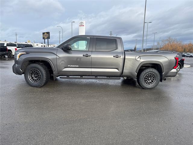 2026 Toyota Tundra SR5 (Stk: X049592) in Cranbrook - Image 2 of 18