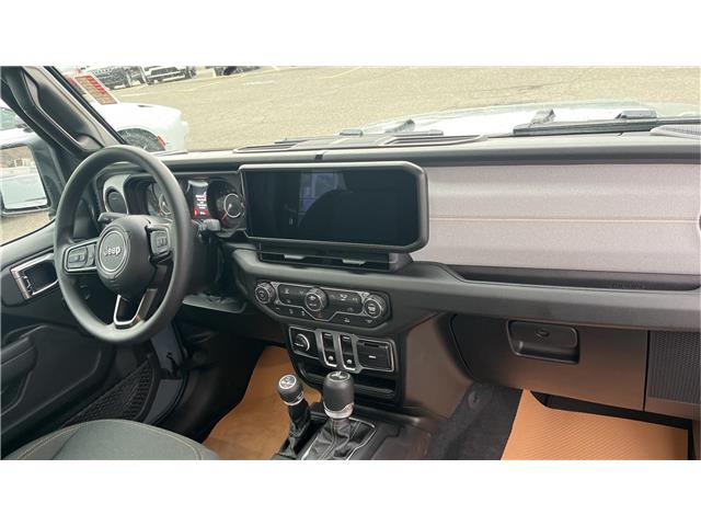 2026 Jeep Wrangler Sport (Stk: TT030) in Kamloops - Image 12 of 21