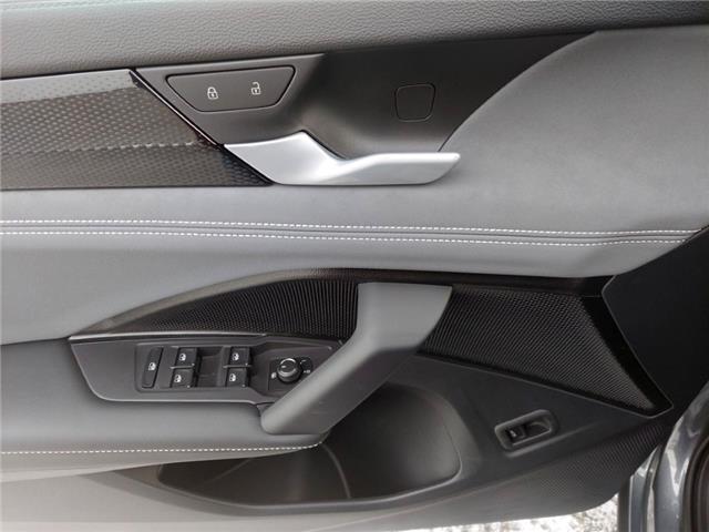 2026 Volkswagen Tiguan Comfortline R-Line Black Edition (Stk: 260100) in Regina - Image 16 of 38