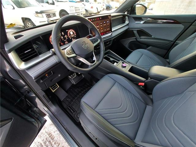 2026 Volkswagen Tiguan Comfortline R-Line Black Edition (Stk: 260100) in Regina - Image 17 of 38