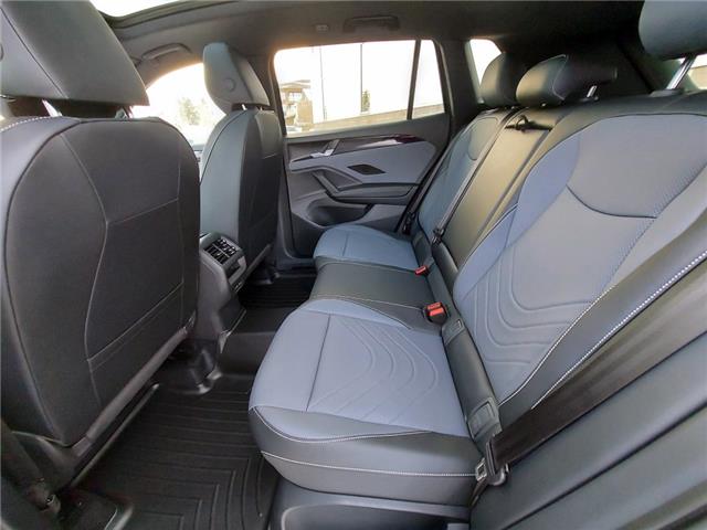 2026 Volkswagen Tiguan Comfortline R-Line Black Edition (Stk: 260100) in Regina - Image 21 of 38