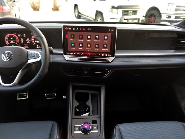 2026 Volkswagen Tiguan Comfortline R-Line Black Edition (Stk: 260100) in Regina - Image 24 of 38