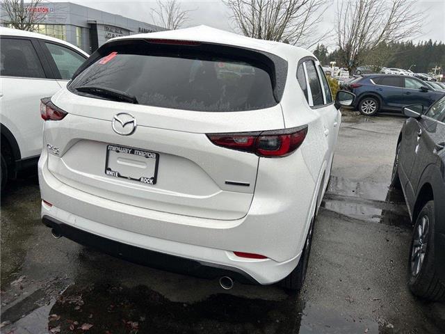 2025 Mazda CX-5 GT (Stk: 781356) in Surrey - Image 3 of 5