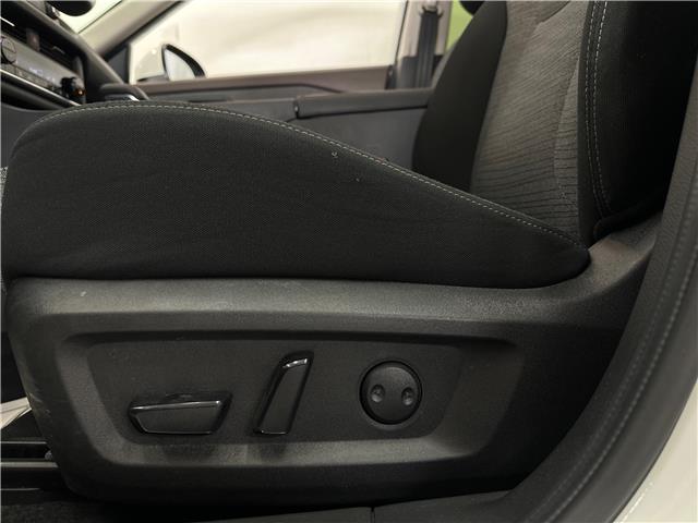 2023 Nissan Rogue SV Moonroof (Stk: 43253J) in Belleville - Image 16 of 26