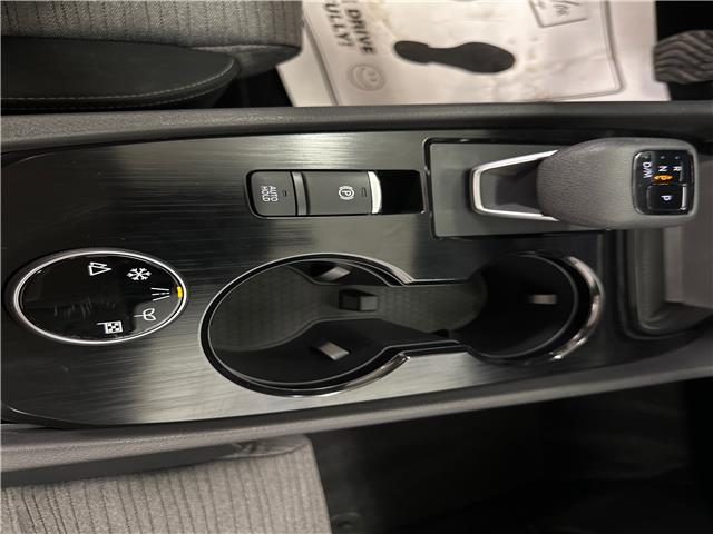 2023 Nissan Rogue SV Moonroof (Stk: 43253J) in Belleville - Image 18 of 26