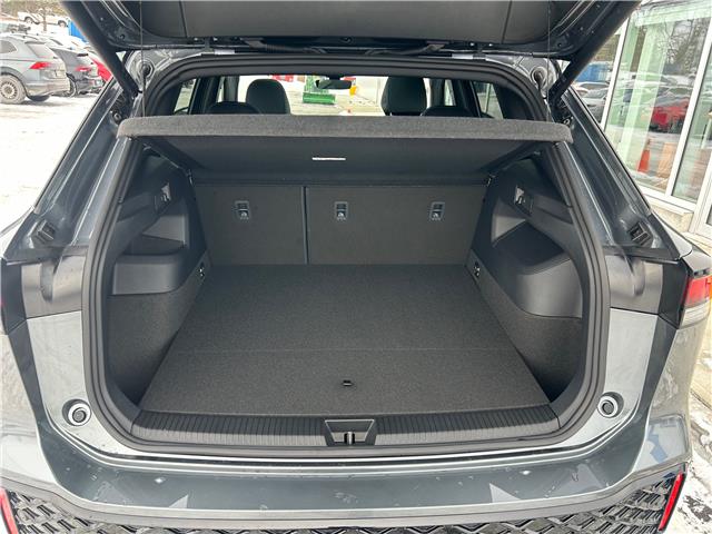 2026 Volkswagen Tiguan Comfortline R-Line Black Edition (Stk: 13186) in Peterborough - Image 5 of 22