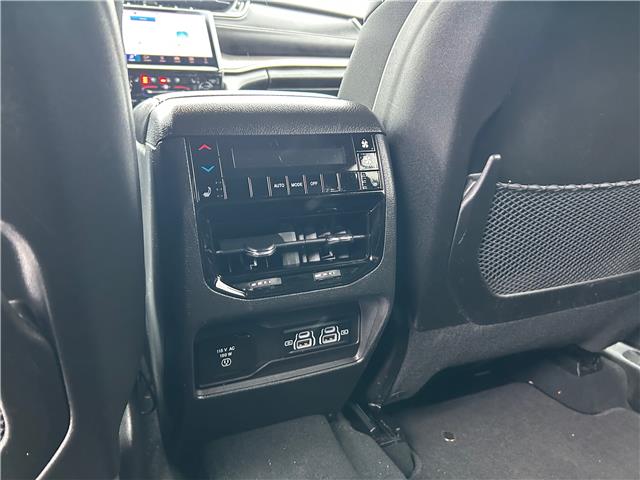2024 Jeep Grand Cherokee L Limited (Stk: U3684A) in Hanover - Image 12 of 26