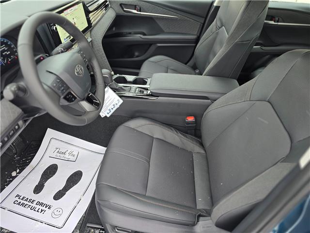 2026 Toyota Camry XLE (Stk: 3705) in Sarnia - Image 5 of 7